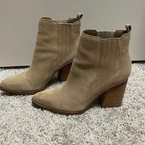 Marc Fisher Alva booties in light tan suede